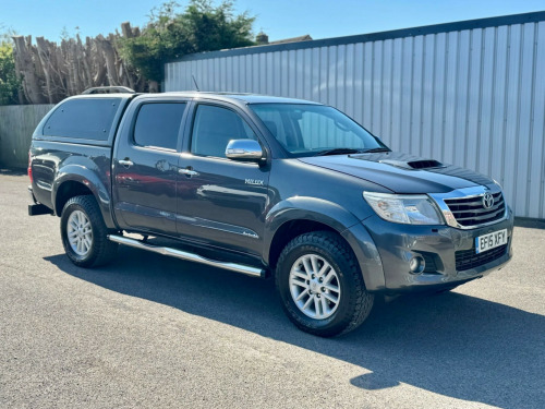 Toyota Hi-Lux  3.0 D-4D Invincible Auto 4WD Euro 5 4dr