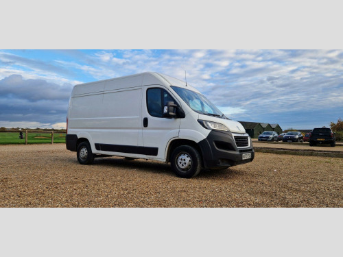 Peugeot Boxer  2.2 BlueHDi 335 Professional L2 H2 Euro 6 (s/s) 5dr