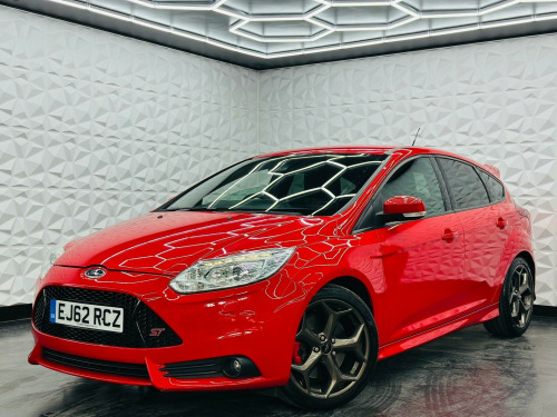 Ford Focus  2.0T EcoBoost ST-3 Euro 5 (s/s) 5dr