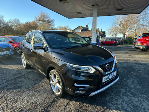 Nissan Qashqai  1.3 DIG-T N-Motion Euro 6 (s/s) 5dr