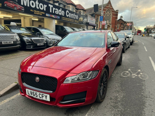 Jaguar XF  2.0d Prestige Auto Euro 6 (s/s) 4dr