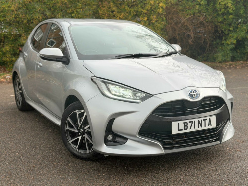 Toyota Yaris  1.5 VVT-h Design E-CVT Euro 6 (s/s) 5dr 