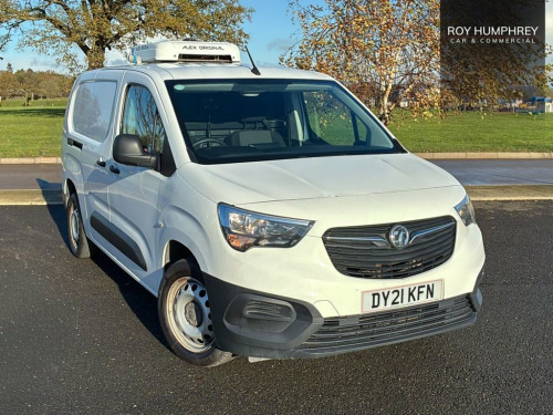 Vauxhall Combo  1.5 Turbo D 2300 Dynamic Panel Van 4dr Diesel Manu 
