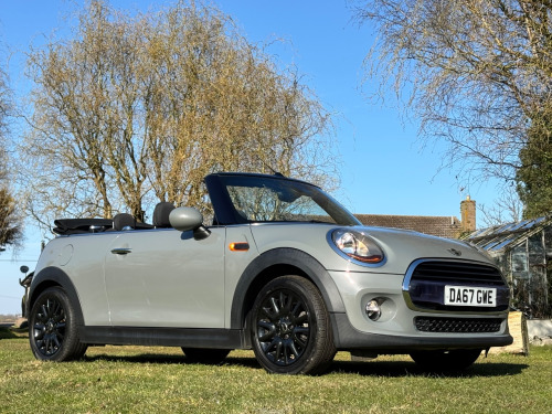 MINI Convertible  1.5 Cooper 2dr