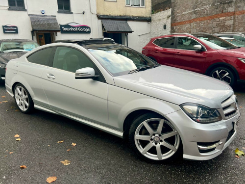 Mercedes-Benz C-Class C220 2.1 C220 CDI AMG Sport Edition G-Tronic+ Euro 5 (s/s) 2dr