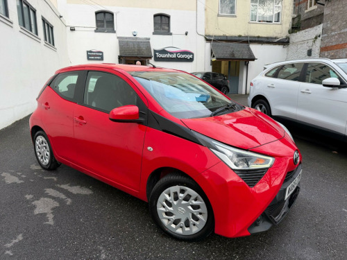 Toyota AYGO  1.0 VVT-i x-play Euro 6 5dr 