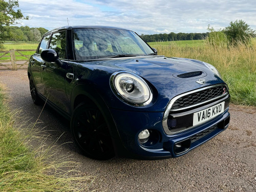 MINI Hatch  2.0 5-Door Hatch Cooper SD