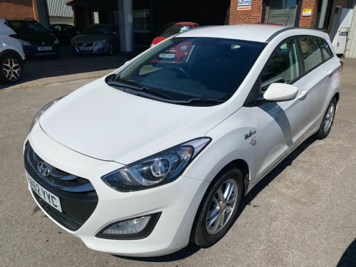 Hyundai i30  1.6 CRDi Blue Drive Active 5dr