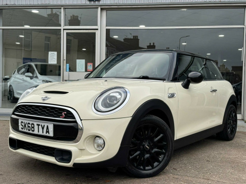 MINI Hatch  2.0 Cooper S Euro 6 (s/s) 3dr