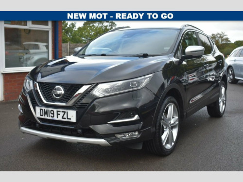 Nissan Qashqai  1.3 DIG-T N-Motion SUV 5dr Petrol Manual Euro 6 (s