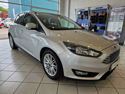 Ford Focus  1.0T EcoBoost Zetec Edition Euro 6 (s/s) 5dr