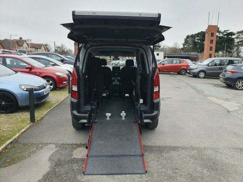 Peugeot Rifter  BlueHDi Allure 1.5 Wheelchair Accessible Vehicle