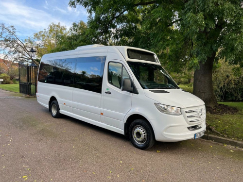 Mercedes-Benz Sprinter   Huge specification coach