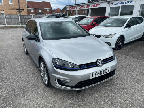 Volkswagen Golf  GTE NAV DSG