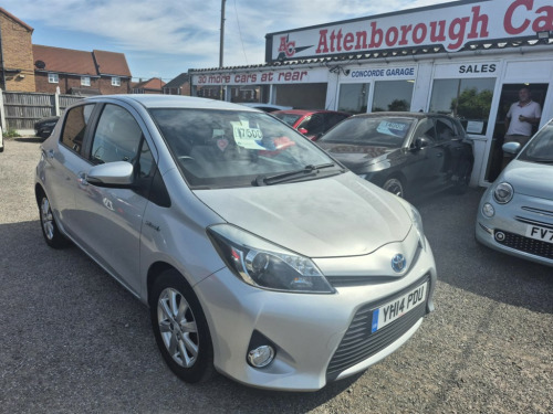 Toyota Yaris VVT-I ICON PLUS