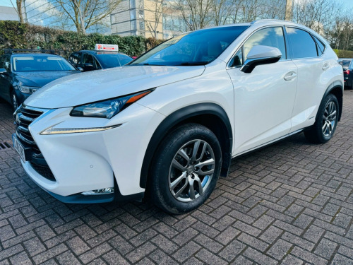 Lexus NX 300h  2.5 300h Luxury E-CVT 4WD Euro 6 (s/s) 5dr