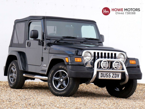 Jeep Wrangler  4.0 Sport Soft top Petrol Manual 4x4 3dr - Just 32,520 Miles / 1 Lady Owner