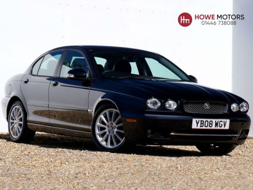 Jaguar X-TYPE  2.2 S Saloon Diesel Automatic 4dr - Just 28,692 Genuine Miles from New / Le