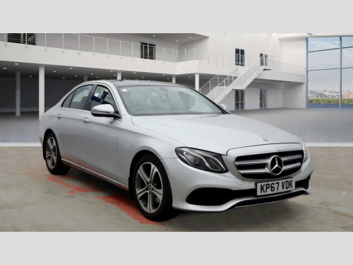 Mercedes-Benz E-Class  2.0 E220d SE (Premium) Saloon Diesel G-Tronic+ Euro 6 (s/s) 4dr - Just 20,5