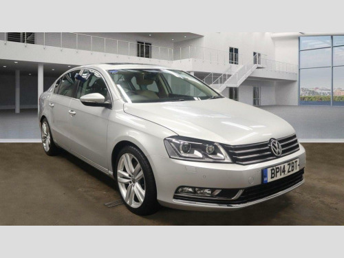 Volkswagen Passat  2.0 TDI BlueMotion Tech Executive Style Saloon Diesel DSG (s/s) 4dr - Just 