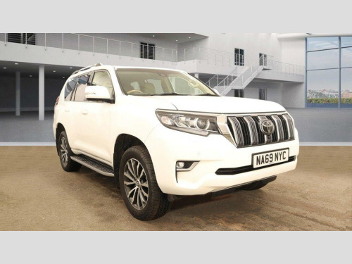 Toyota Land Cruiser  2.8D Invincible SUV Diesel Auto 4WD Euro 6 (7 Seat) 5dr - Just 23,736 Miles