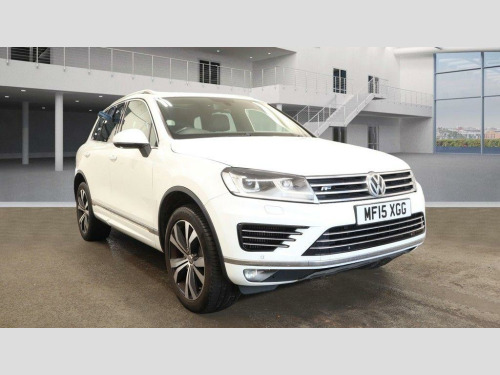 Volkswagen Touareg  3.0 TDI V6 BlueMotion Tech R-Line SUV Diesel Tiptronic 4WD Euro 6 (s/s) 5dr