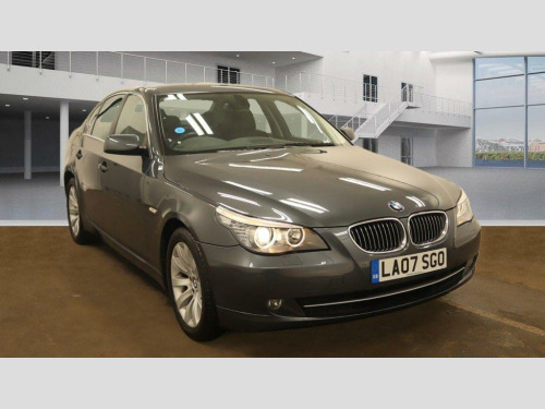 BMW 5 Series  3.0 530i SE Saloon Petrol Steptronic 4dr - Just 35,439 Miles from New / Ful