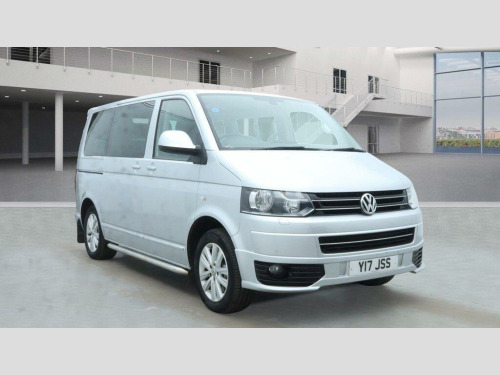 Volkswagen Caravelle  2.0 BiTDI BlueMotion Tech Executive MPV Diesel DSG 4Motion (s/s) 5dr - Just 
