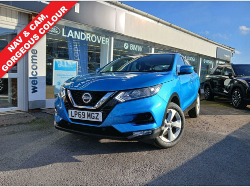 Nissan Qashqai  1.3 DIG-T Acenta Premium SUV 5dr Petrol Manual Euro 6 (s/s) (140 ps)