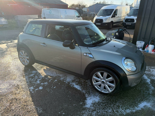 MINI Hatch  1.6 Cooper S Steptronic Euro 4 3dr 