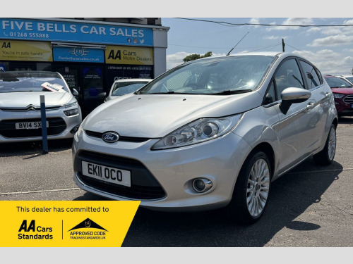 Ford Fiesta  1.4 TDCi DPF Titanium 5dr