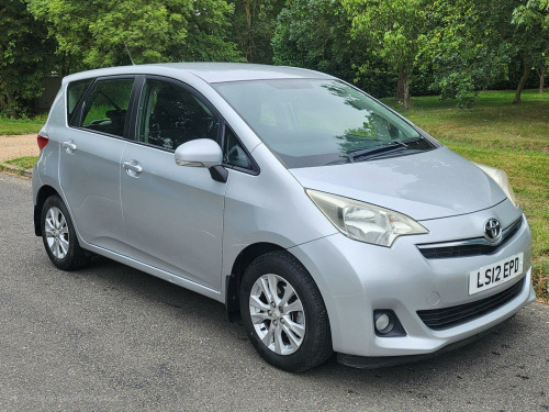 Toyota Verso S  1.33 Dual VVT-i TR Euro 5 5dr