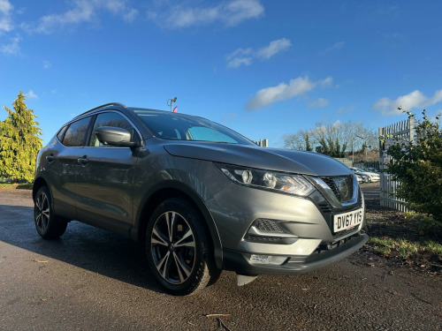 Nissan Qashqai  1.6 dCi N-Connecta XTRON Euro 6 (s/s) 5dr