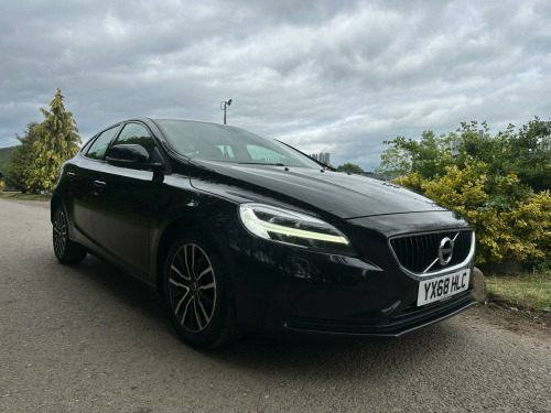 Volvo V40  2.0 D2 Momentum Nav Plus Euro 6 (s/s) 5dr