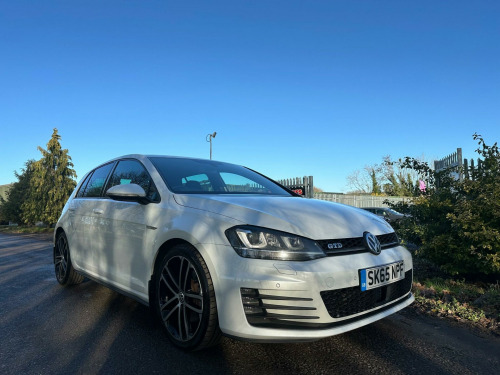 Volkswagen Golf  2.0 TDI BlueMotion Tech GTD Euro 6 (s/s) 5dr 
