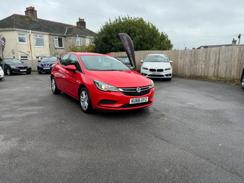 Vauxhall Astra  1.4i Turbo Tech Line Hatchback 5dr Petrol Manual Euro 6 (125 ps)