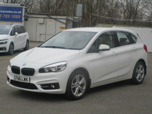 BMW 2 Series  2.0 220i Luxury Auto Euro 6 (s/s) 5dr