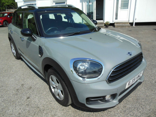 MINI Countryman  1.5 Cooper Classic Steptronic Euro 6 (s/s) 5dr