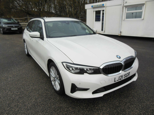 BMW 3 Series  3.0 330d MHT Sport Touring Auto xDrive Euro 6 (s/s) 5dr 