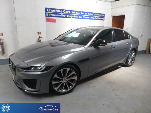 Jaguar XE  2.0 P250i R-Dynamic Black Saloon 4dr Petrol Auto Euro 6 (s/s) (250 ps)