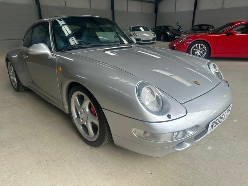 Porsche 911  911 CARRERA 4 S