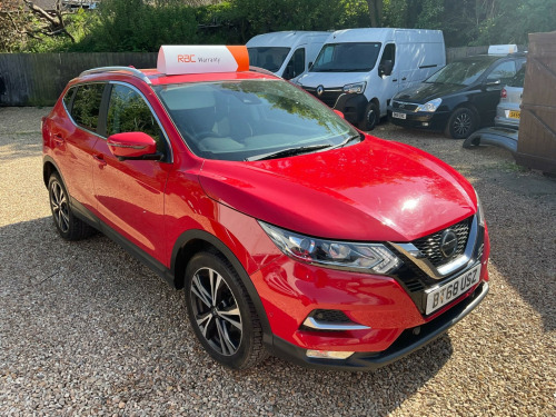 Nissan Qashqai  1.3 DIG-T N-Connecta Euro 6 (s/s) 5dr