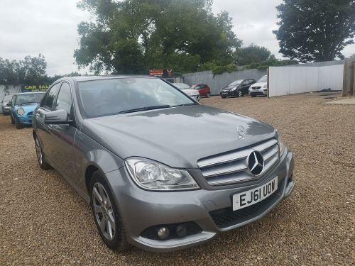 Mercedes-Benz C-Class C220 2.1 C220 CDI  BlueEfficiency Edition