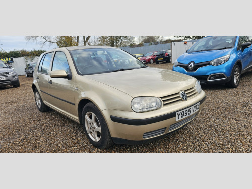 Volkswagen Golf  1.6 SE