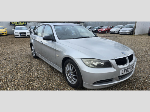 BMW 3 Series  2.0 320i SE Saloon 