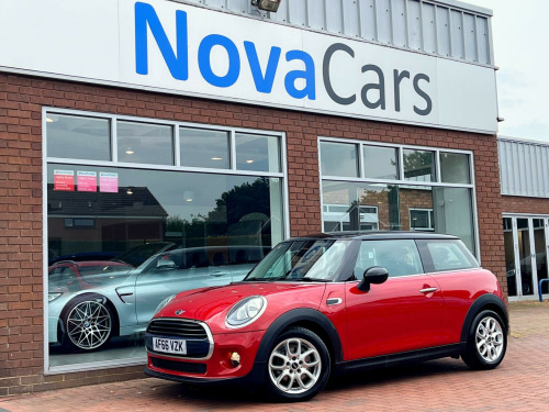 MINI Hatch  1.5 Cooper Auto Euro 6 (s/s) 3dr