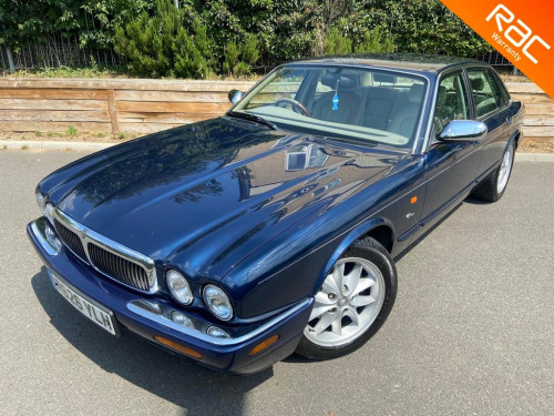 Jaguar XJ Series  XJ8 4.0 4dr Auto