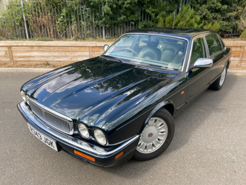 Daimler DOUBLE SIX  6.0 V12 4dr Auto [LWB]