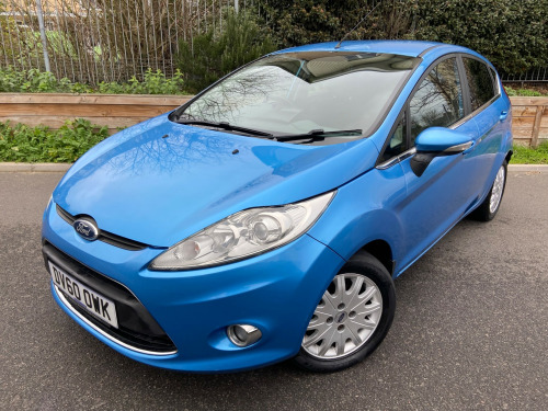 Ford Fiesta  1.6 TDCi Zetec Hatchback 5dr Diesel Manual (107 g/km, 94 bhp) 