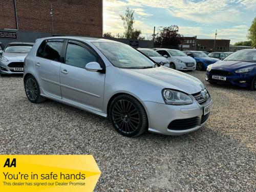 Volkswagen Golf  3.2 V6 R32 DSG 4Motion 5dr